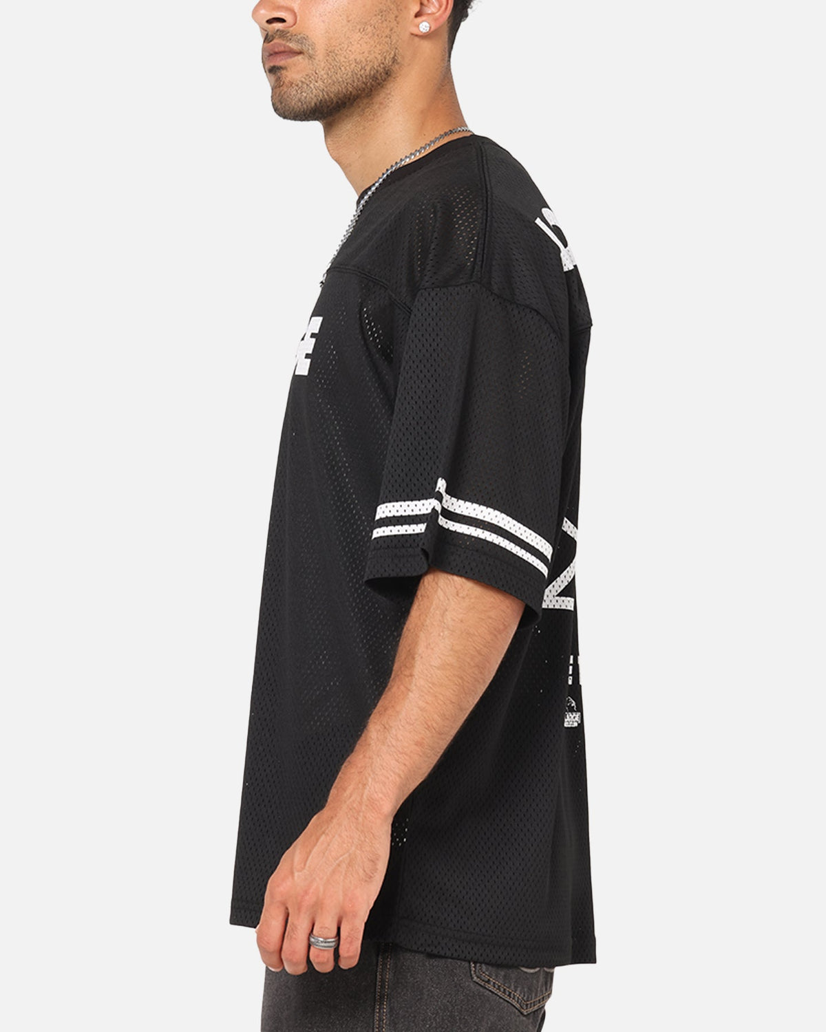 X-Large Italic Game Shirt Black