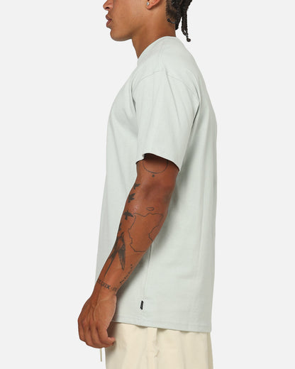 Nike Sportswear Premium Essentials Sustainable T-Shirt Light Silver