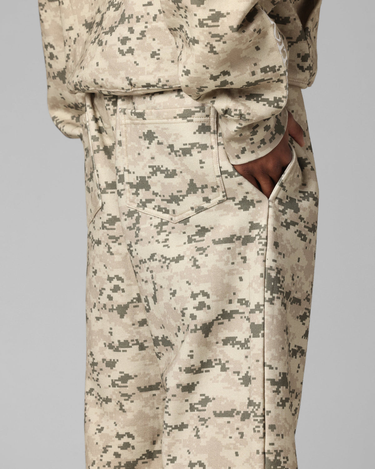Loiter Hybrid Sweatpants Digi Camo