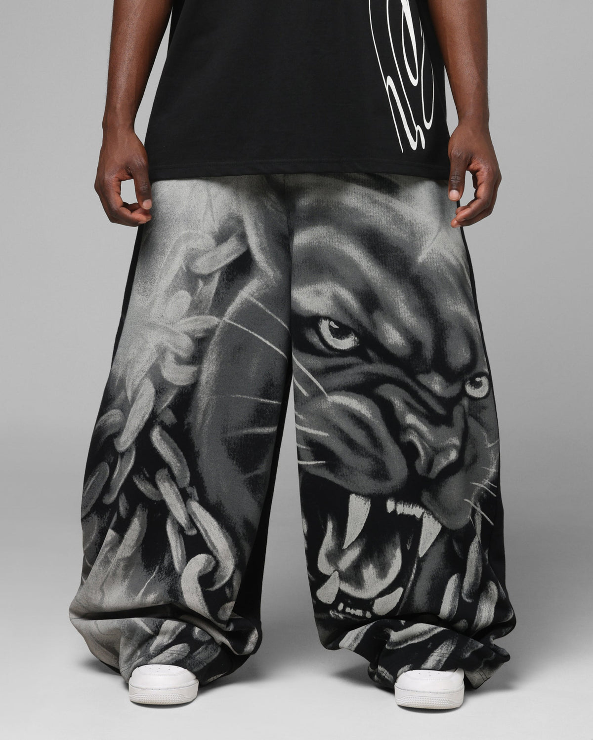Loiter Airbrush Sweatpants Black