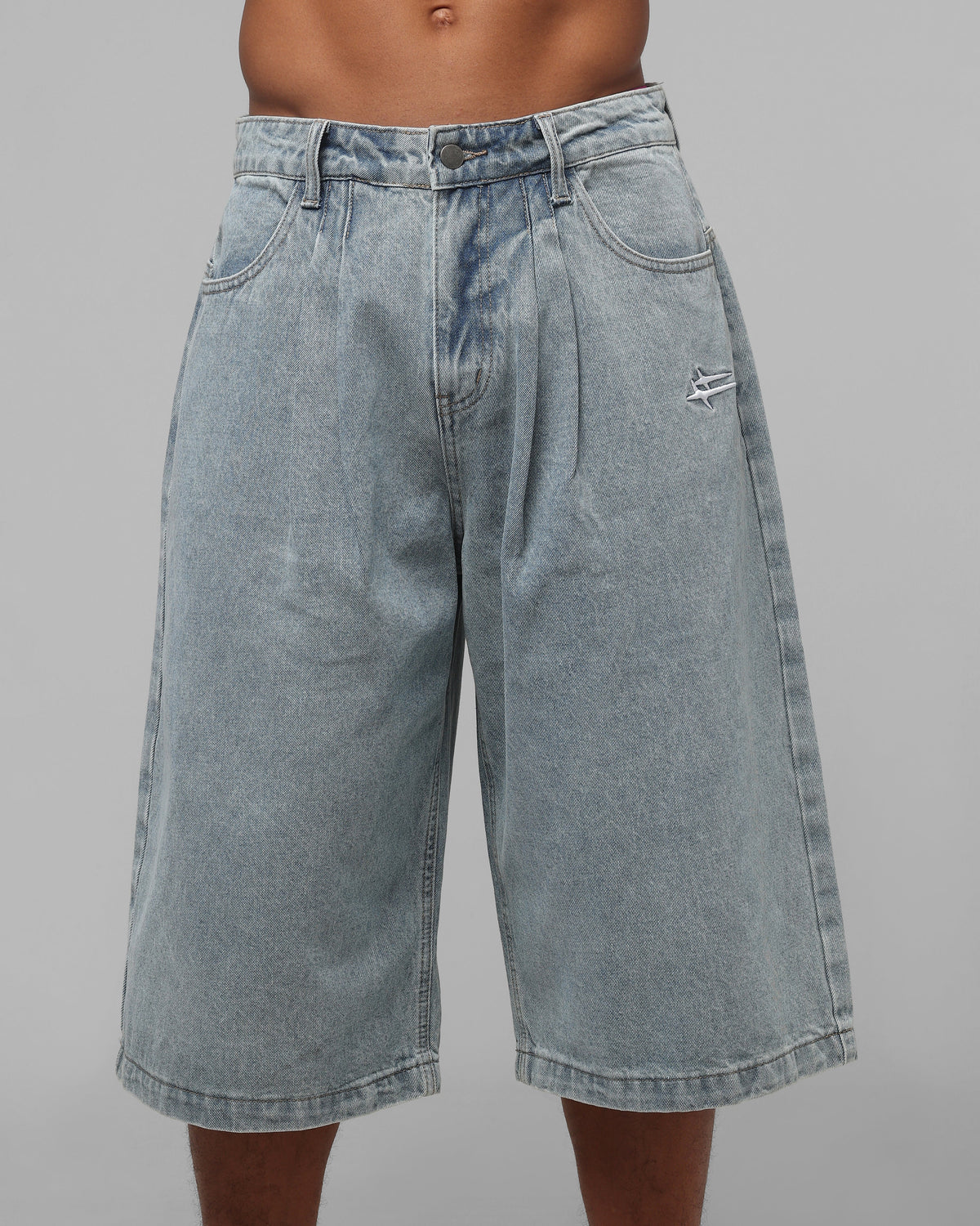 Loiter Star Born Pleated Jorts Blue Washed Denim