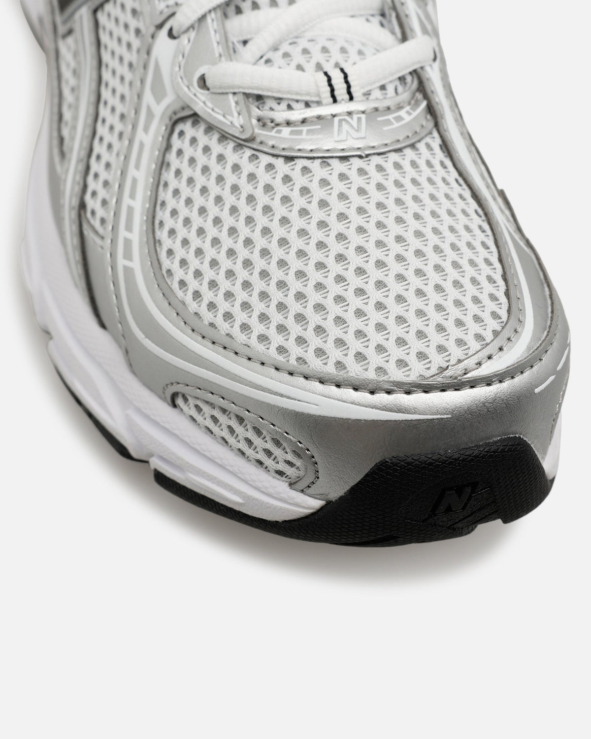 New Balance 740 Silver/Black