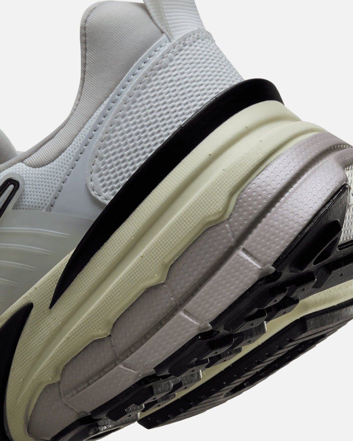 Nike V2K Run Summit White/Metallic Silver