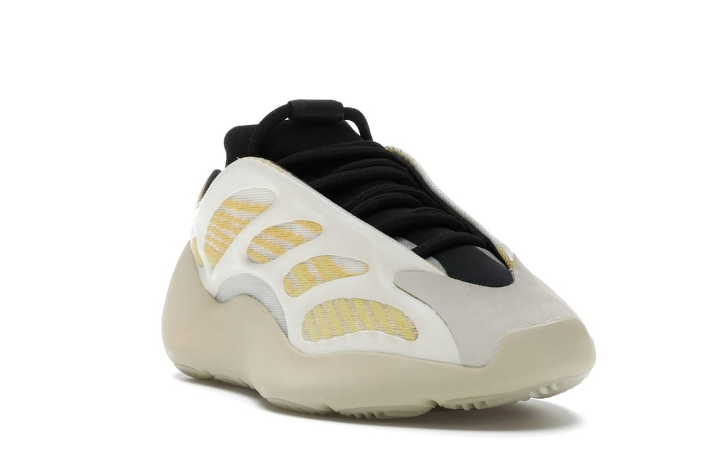 Adidas Yeezy 700 V3 Safflower G54853 Sneakers