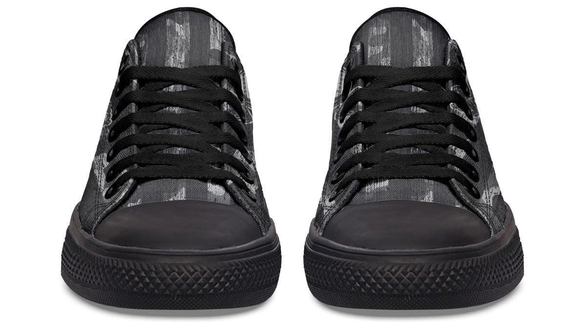 Dumbbell with Star Lowtop Sneaker